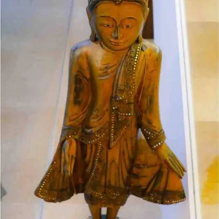 Serenity-first 度假居 *