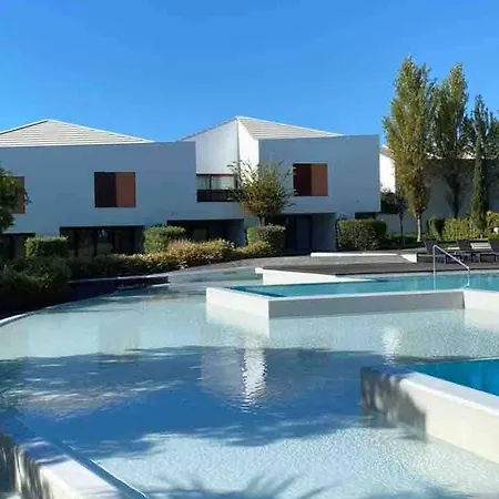Сasa de vacaciones Serenity-first Albufeira
